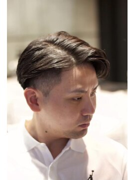 キングスマン トウキョウ(KINGSMAN TOKYO) スリックバックシチサン