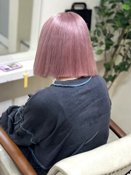 カリーナ(CARINA) ハイトーンカラー/ピンクカラー