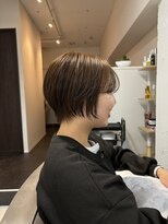 ベラルーチェ(Bella Luce)&nbsp;首元スッキリ大人ショートボブ