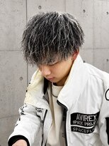 ユイマァルスロウ 岡山(YUIMARLSLOW) 岡山メンズサロン20代30代ハイライトホワイトメッシュツイスト