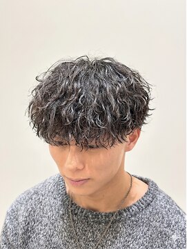 ルート(Root) ツイストスパイラルパーマ