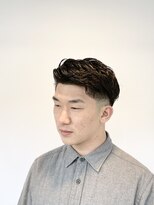デュード(Dude)&nbsp;スキンフェードカット/バーバースタイル/ダークアッシュ