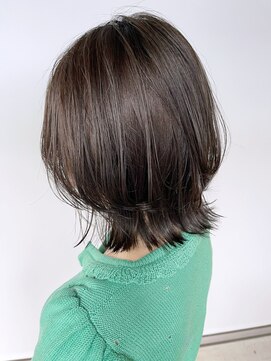 アイティーバイアルバム 下北沢店(IT by ALBUM) くびれミディアム_アースカラーくびれヘアツートン_ba362041