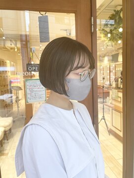 ネオリーブ クタ 町田店(Neolive kuta) ぱつっとボブ×ブルーアッシュ【町田/町田駅】