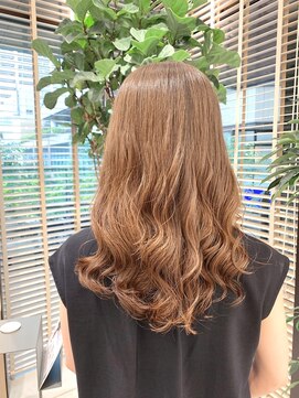 ステアケース 武蔵小杉店(stair:case) オーダー人気No. 1コテ巻きスタイル韓国ヘア