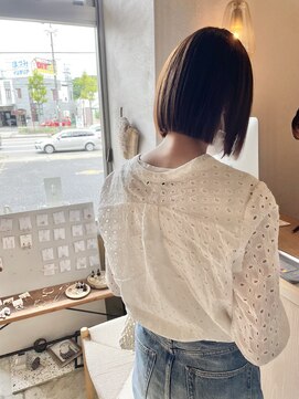 シー 岡崎(,SHE) 斜めバング/グレージュカラー/シルキーベージュ/東岡崎