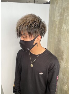 キング 枚方店(K!ng) 縮毛矯正髪質改善ハイライトレイヤーカット枚方美容室エクステ