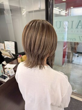 アイズ 本厚木(AIZU) 白髪ぼかしハイライト ベージュ