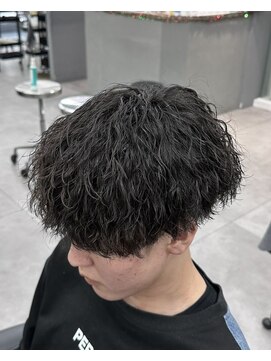 オーバル ジングウマエ(OVARL jingumae) 縦落ちツイストスパイラルツイスパマッシュ