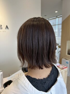 ビレア 尾張旭店(BELEA) 外ハネ/透明感ベージュカラー/ダークアッシュ