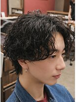 グロウ 天神店(growth) 天神波巻きパーマツイストスパイラルセンターパートウルフ