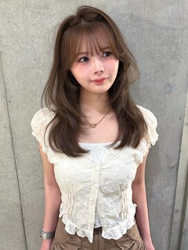 ノエ シンサイバシ(Noe Shinsaibashi) 透け感ベージュ×韓国レイヤーロング/ミルクブラウン