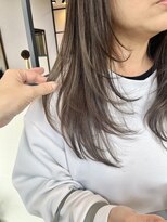 りら(Lilas)&nbsp;ロング顔まわりたっぷりレイヤースタイル