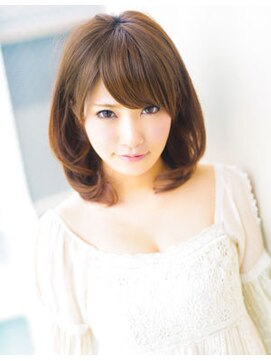 アフロート ディル(AFLOAT D'L) 《AFLOATディル裕二朗》前髪と顔まわりでみせる小顔ミディアム