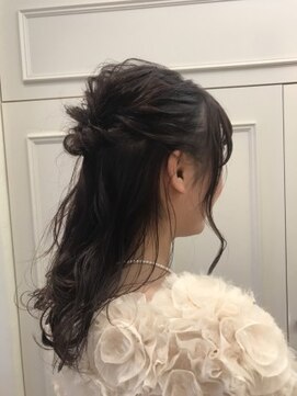 ネオリーブリノア 北千住東口店(Neolive Linoa) ハーフアップ