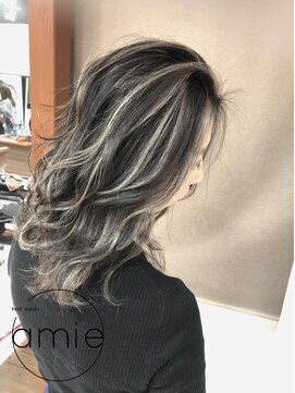 アミ 橋本(amie) ホワイト3Dバレイヤージュ[橋本,橋本南口,橋本駅,橋本,橋本南口]