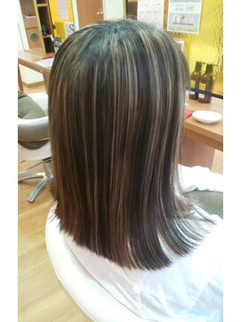 アメイジングヘアー 中沢店(AMAZING HAIR) 【AMAZIG HAIR 中沢店/村山】太め筋感ハイライト/白髪ぼかし