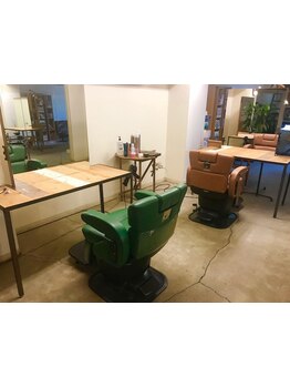 メンズ専門店《R.E》で大人のかっこよさを実現!!こだわりのカット技術でメンズからの支持多数◎