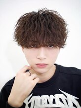 ツイストスパラルパーマは簡単にスタイリングができるようになるメリットが！