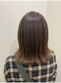 赤味なしマットグレージュ