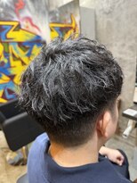 カーニー 上野(kearny)&nbsp;ツイストスパイラルパーマ縦落ちパーマメンズ波巻きパーマ