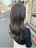 控えめハイライトカラー　白髪ぼかし　大館