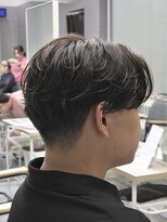 ゼストプール(ZEST POOL)&nbsp;ビジネスシーンで輝くセンターパート