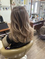 コジック ヘアアンドアイ(Cogic hair & eye)&nbsp;ミルクティーベージュバレイヤージュゆるふわウェーブロング