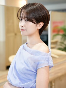 Refa公式プレミアムサロン　個室美容室Zina神戸三宮　髪質改善レイヤーカット 髪質改善*グレージュショート前髪レイヤーくびれ*【Zina三宮】