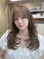 ノア(NOAH)&nbsp;ミディアム/ワンホンレイヤーカット/ベージュ/グレージュ/顔周り