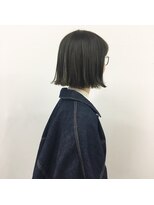 キー(kii)&nbsp;切りっぱなしボブ、カーキ