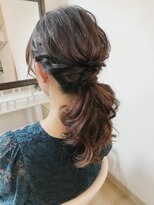 ロカット サロン(Roquat Salon) 人気ゆるふわローポニーアレンジ【ヘアアレンジ 立川/立川南口】