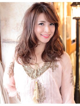 オートゥール(hair room Auteur) 艶セミロング