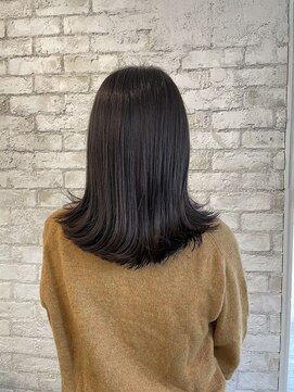 アン ココン(un.cocon) 【un.cocon吉祥寺】 大人可愛い外ハネミディ♪