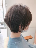 リムヘアーズボウグループ(Rim hairs BEAU group) 軽め質感ひし形ショート×ベージュ　【お客様スナップ】