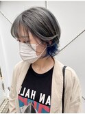 インナーカラーショートヘア//シルバーアッシュ×ネイビーブルー
