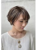 ゆるふわパーマの大人ショート