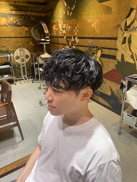 インアンドヤング(in&yang) マッシュパーマ/スパイラルパーマ/アッシュブラック