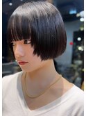 ぱっつん前髪ボブウルフフェイスレイヤーダークカラーブラック