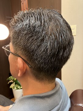 バーバーリング メソッド(BARBERING METHOD) 厚めの刈り上げショート