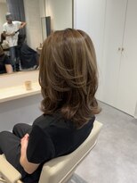 アオ(Ao)&nbsp;Aoヘアスタイル レイヤーカット エアリーロング