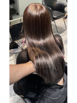 ルモ(Lumo) 【HIROMI指名】グレージュ＆シルバー/幼く見えないハイトーン