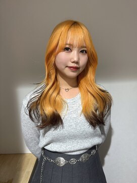 モニカ 栄店(MONIQA) ペールオレンジ