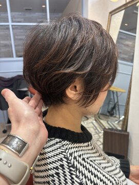 ソラ(sora) 丸みショート