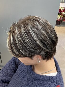 トゥイン 八王子(TWIN) メンズハイライト刈り上げセンターパートフェザーパーマ