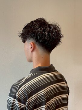 バニラプラスパワーズ(Vanilla + POWERS) フェードカット