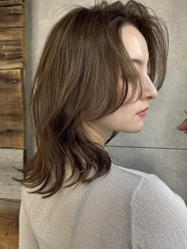 トルネード(TORNADO) 海外レイヤーカットカーテンバング 外ハネ 顔周り A0109