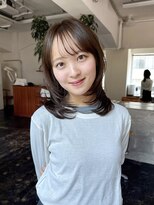 ガーランドギンザ(Garland Ginza)&nbsp;内巻きミディアムレイヤーシースルーバング