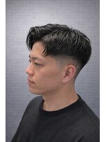 ワンワンオー バーバーショップ 長浜店(@110 BARBER SHOP) アップバング・ショート×フェードで創る、エッジの効いた男