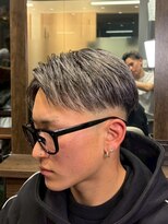 ベガス 大宮(Vegas)&nbsp;ホワイトメッシュ×アップバングスタイル